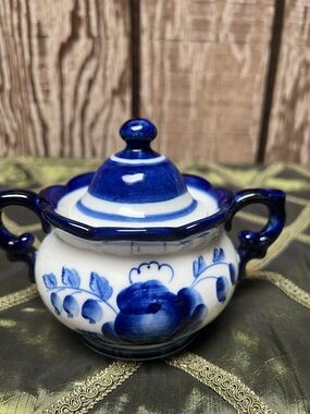 Blue and White Porcelain Sugar Bowl with Lid - Home Dining